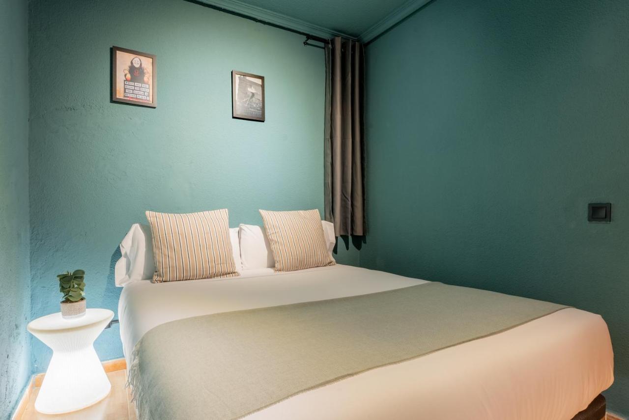 Ideal Hostel มาดริด ภายนอก รูปภาพ