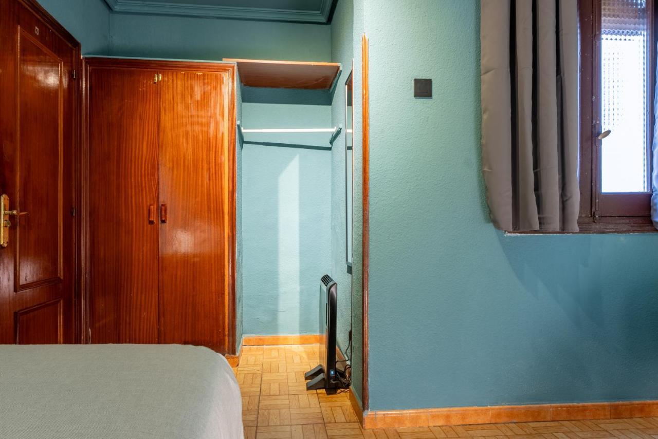 Ideal Hostel มาดริด ภายนอก รูปภาพ