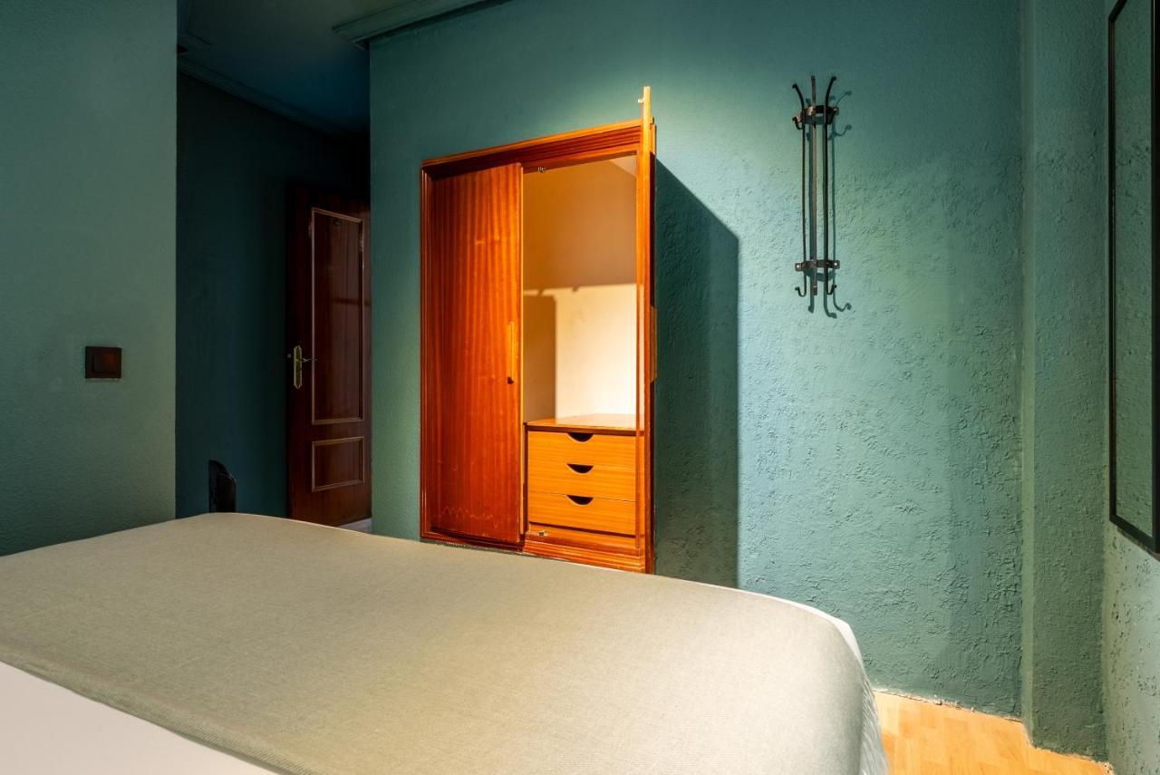 Ideal Hostel มาดริด ภายนอก รูปภาพ